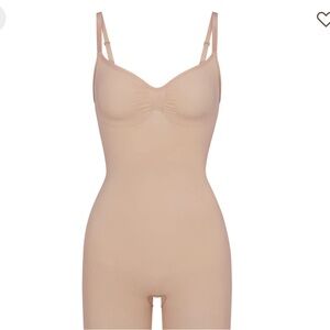 NEW Skims Seamless Sculpt Mid Thigh Bodysuit Mica Small